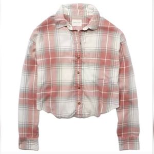 American Eagle Plaid Cropped Button Up Shirt in Red Size Large